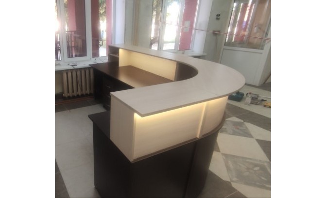 Стойка для приемной под заказ